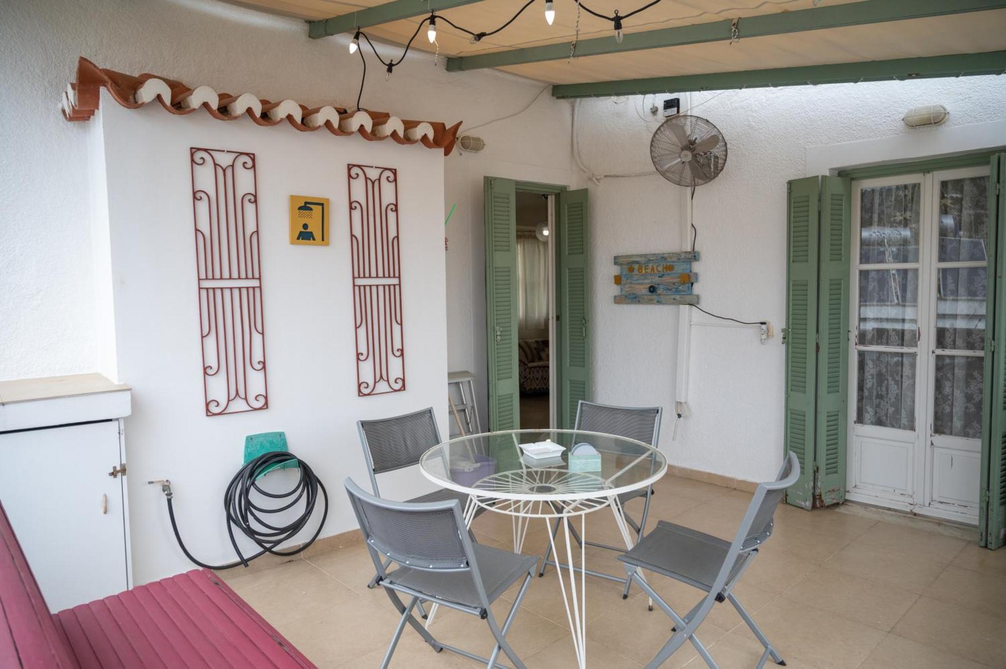 Nadia'S Place Poros Town ภายนอก รูปภาพ